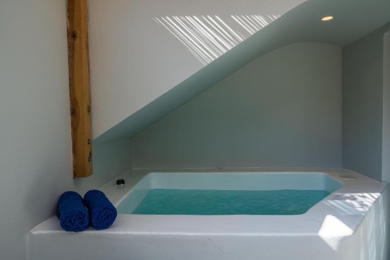Thousand Stars Suites&Rooms Kamari  Bagian luar foto